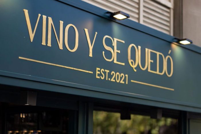 Vino y se quedó